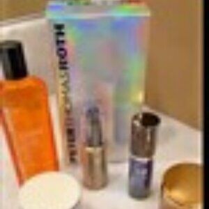 Peter Thomas Roth 5pc Unwrinkle Skin Care Kit. Holiday Packaging Full Size C cou